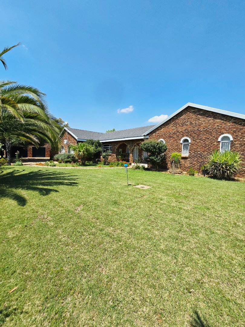 3 Bedroom Property for Sale in La Hoff North West